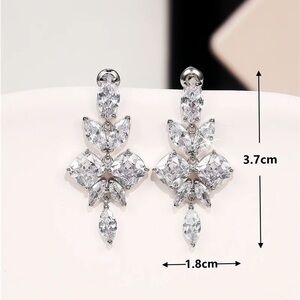 Anthro Austrian Crystals Cluster Leafy Mini Leaf Shaped Dangle Drop Earrings